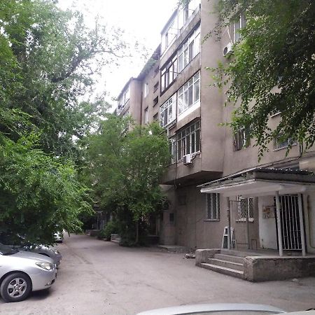 Appartement Aura On Kievskaya, 168 à Bichkek Extérieur photo