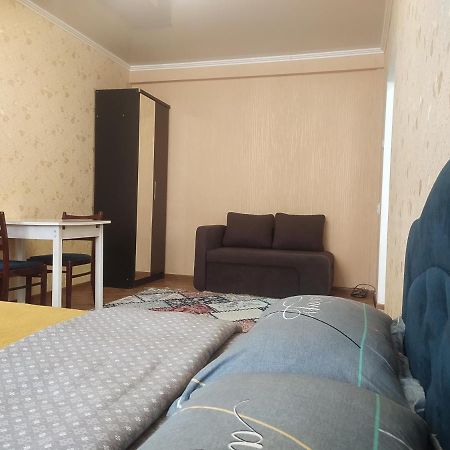 Appartement Aura On Kievskaya, 168 à Bichkek Extérieur photo