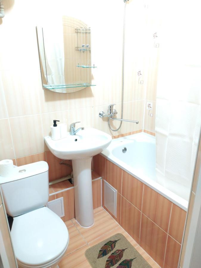 Appartement Aura On Kievskaya, 168 à Bichkek Extérieur photo
