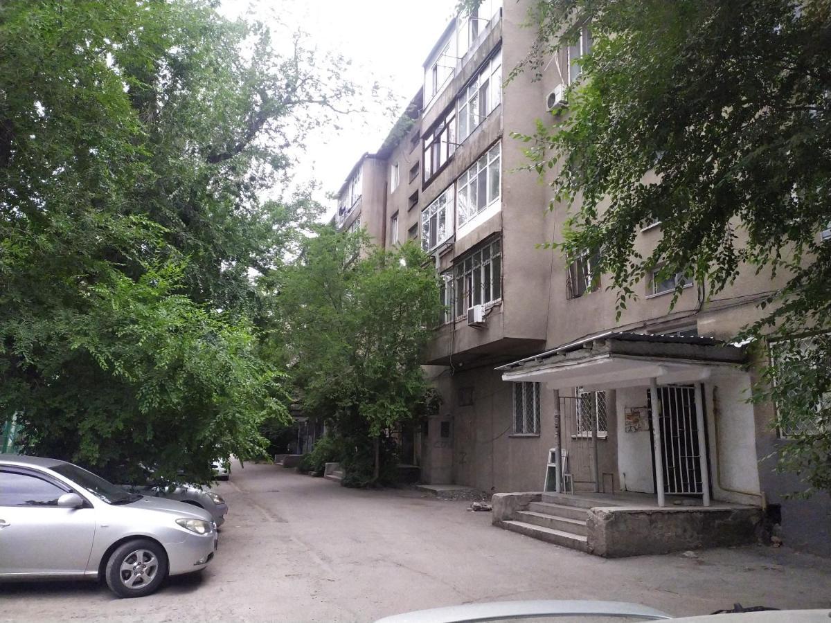 Appartement Aura On Kievskaya, 168 à Bichkek Extérieur photo